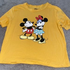 Women’s Disney Mickey &Minnie yellow T-shirt sizeM
